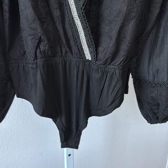 POL Bodysuit M Plunge V Pearl Bishop Smock Lace Trim Dark Fairy Whimsigoth Boho - Picture 11 of 14